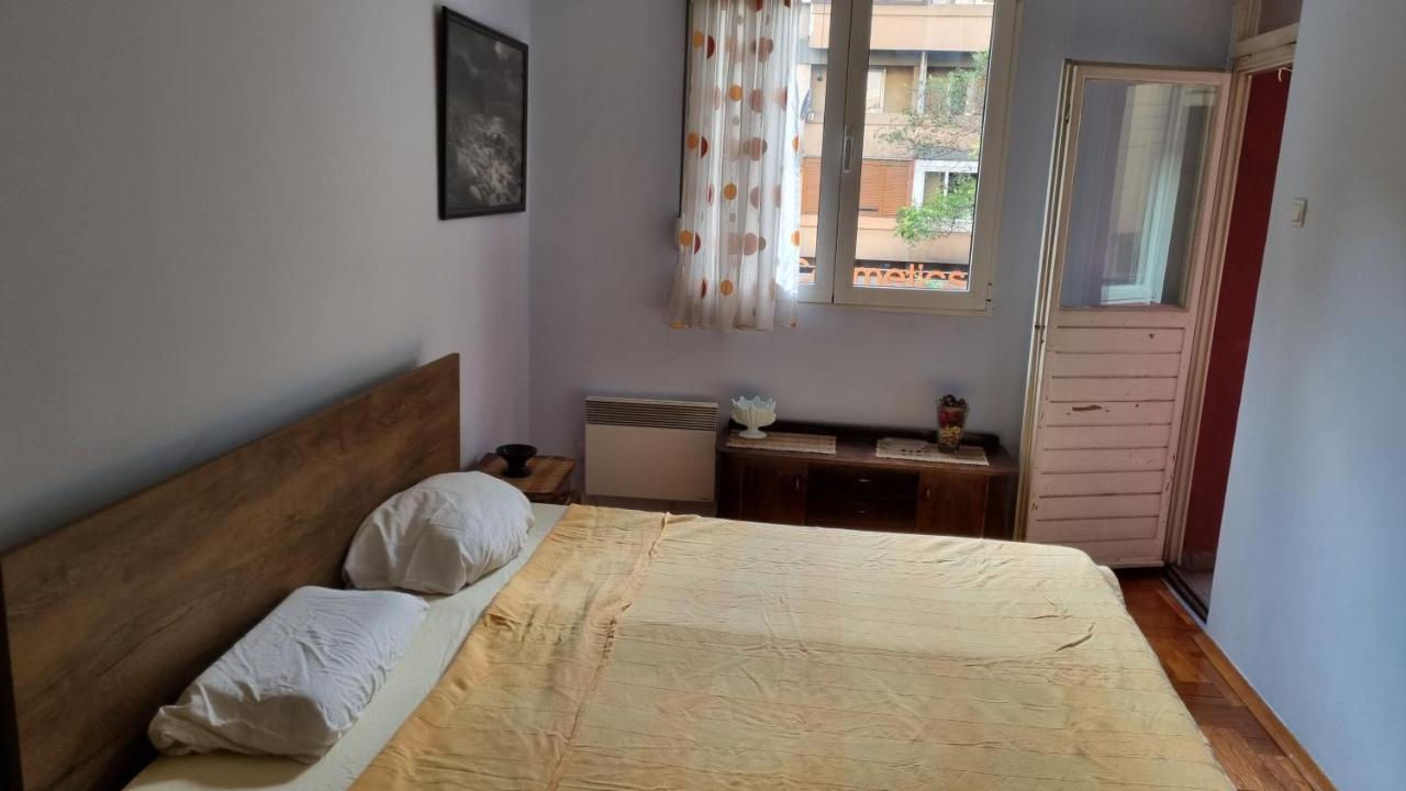 Apartment Z Podgorica Buitenkant foto